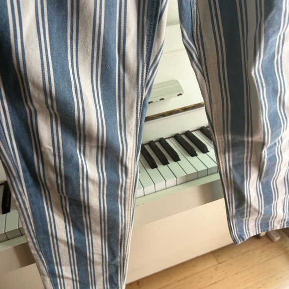 American Eagle Outfitters Blue and White Striped Straight Leg Jeans Size 4 - Picture 13 of 16